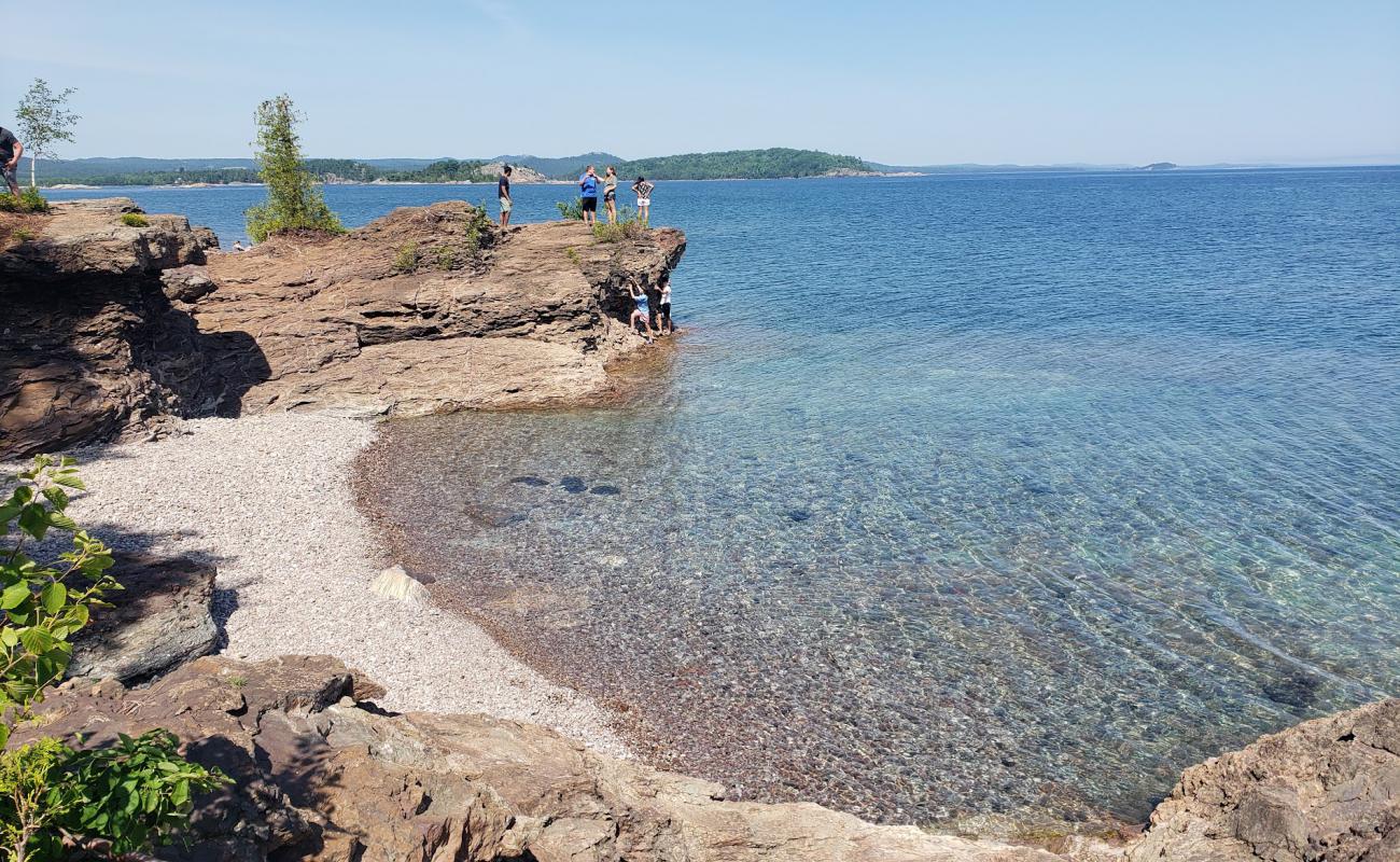 Foto af Black Rocks Beach med grå sten overflade