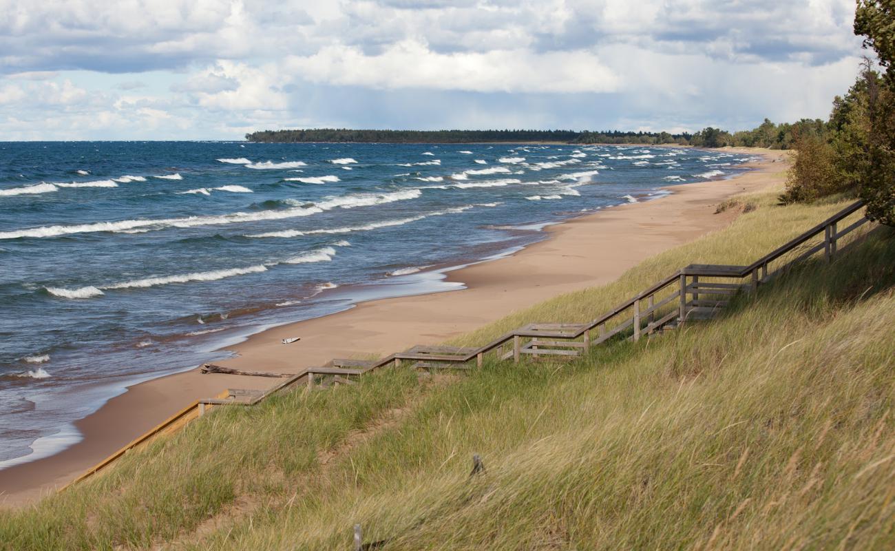 Foto af Lake Superior Beach med lys sand overflade