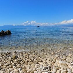 Foto af Njivice small beaches med små multibays