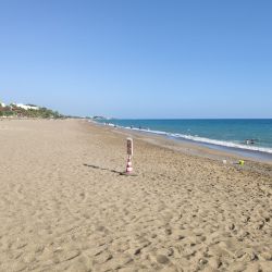 Foto af Kizilot Public beach faciliteter område