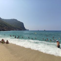 Foto af Damlatas Strand og bosættelsen